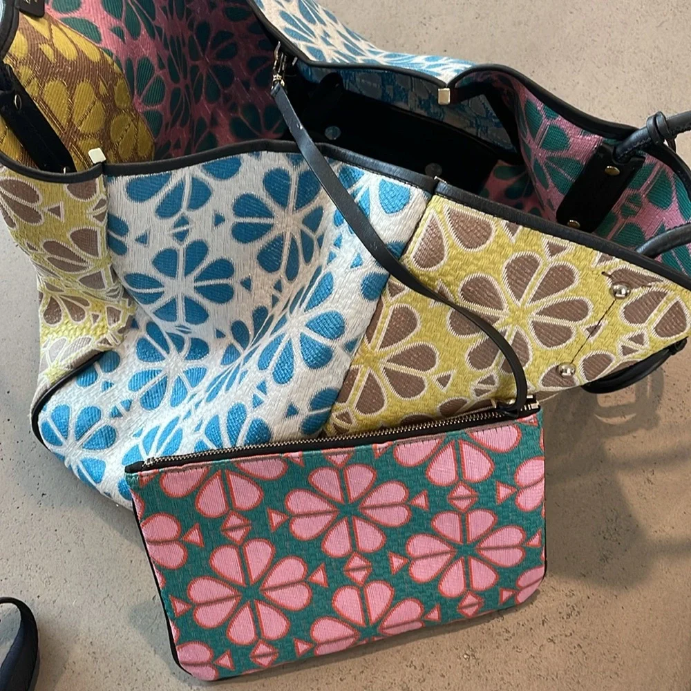 Kate Spade Everything Flower Tote - Picture 11 of 13